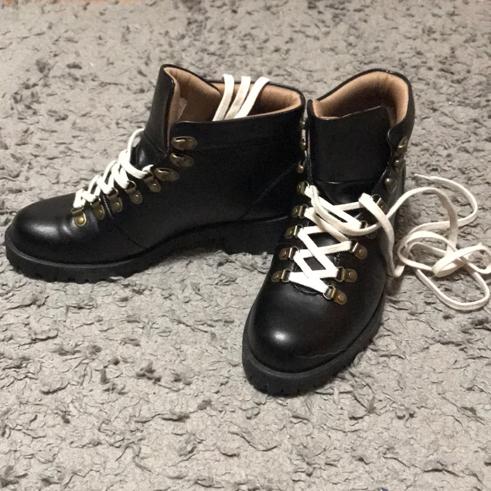 AEO black boots